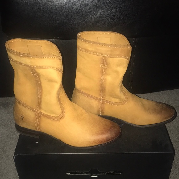 Frye Shoes - Frye Cognac Leather Short Riding Boots